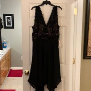 Black Ivann’s Trump dress size 16